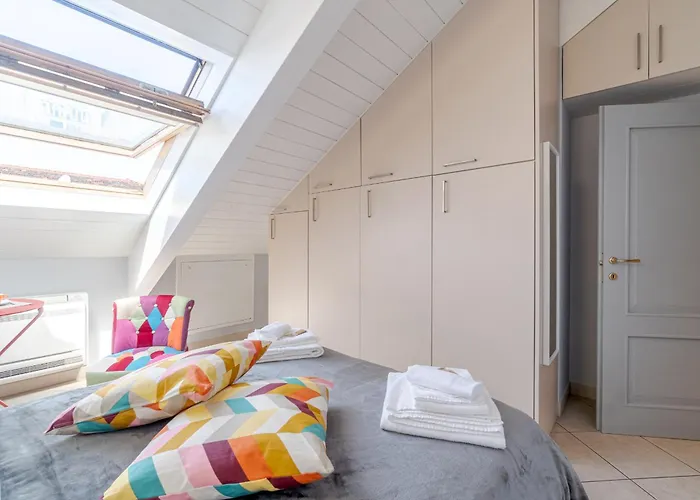 Apartment Politecnico & Crocetta Elegant Flat Turin