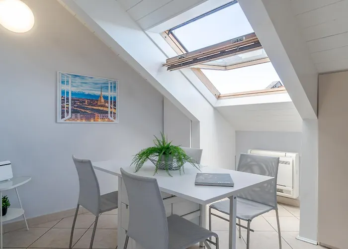 Politecnico & Crocetta Elegant Flat *