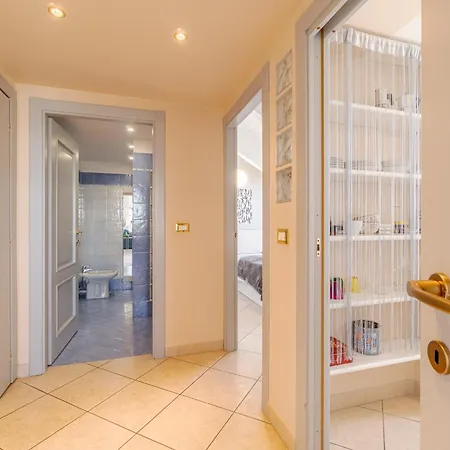 Politecnico & Crocetta Elegant Flat شقة *