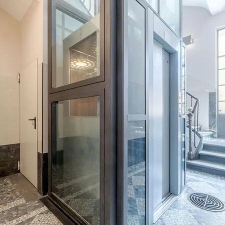 Politecnico & Crocetta Elegant Flat شقة *